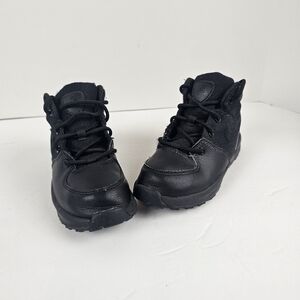 BOYS' TODDLER NIKE MANOA LEATHER BOOTS Sz 10C Lugged Rubber Sole
